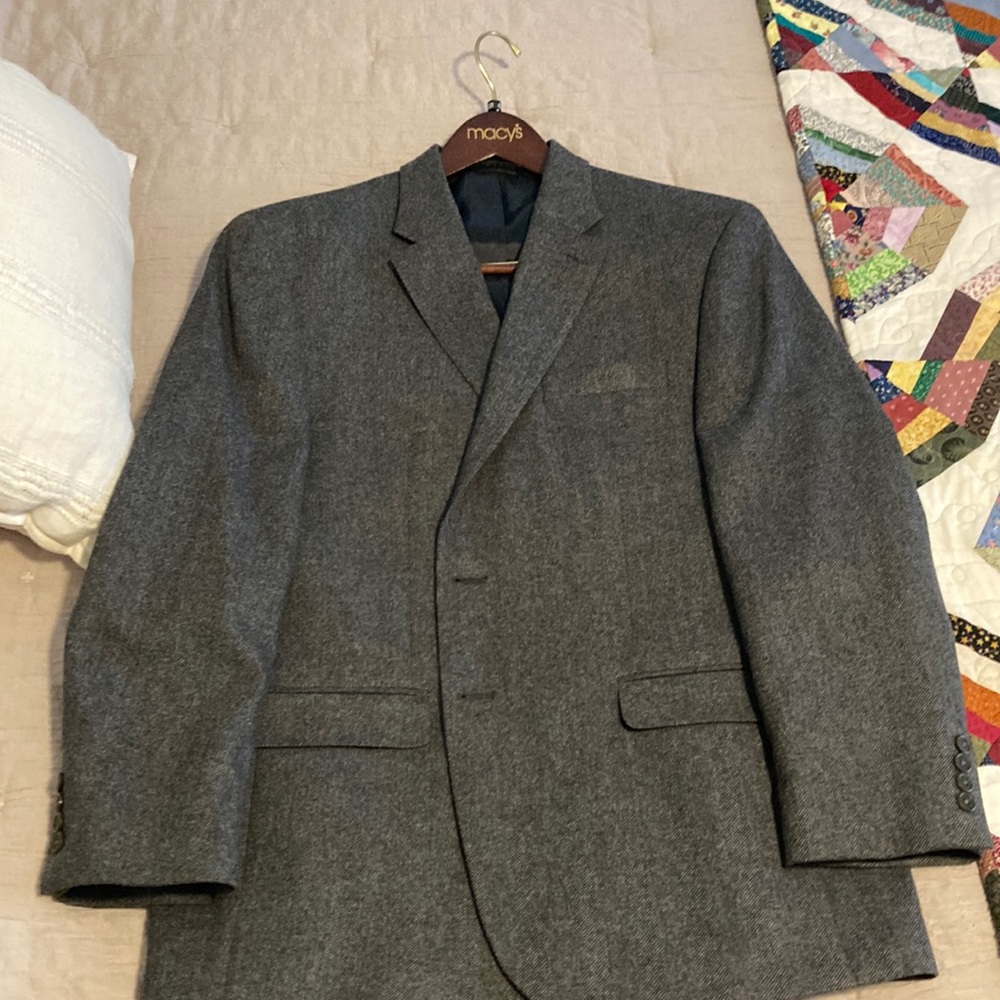 Ralph Lauren Charcoal Gray Blazer. 2 button. 43R. Like New.
